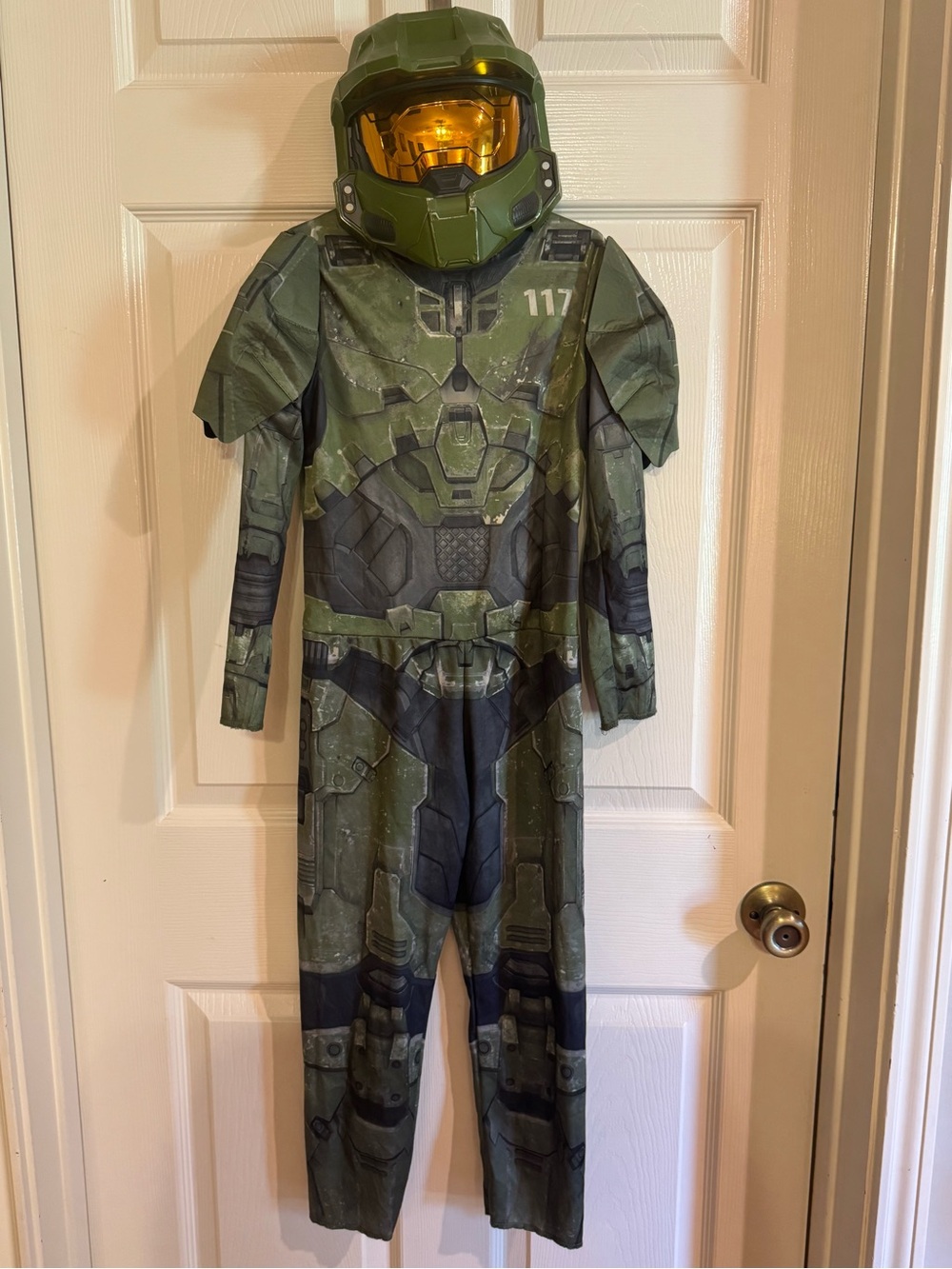 Boys Halo costume (6/7)